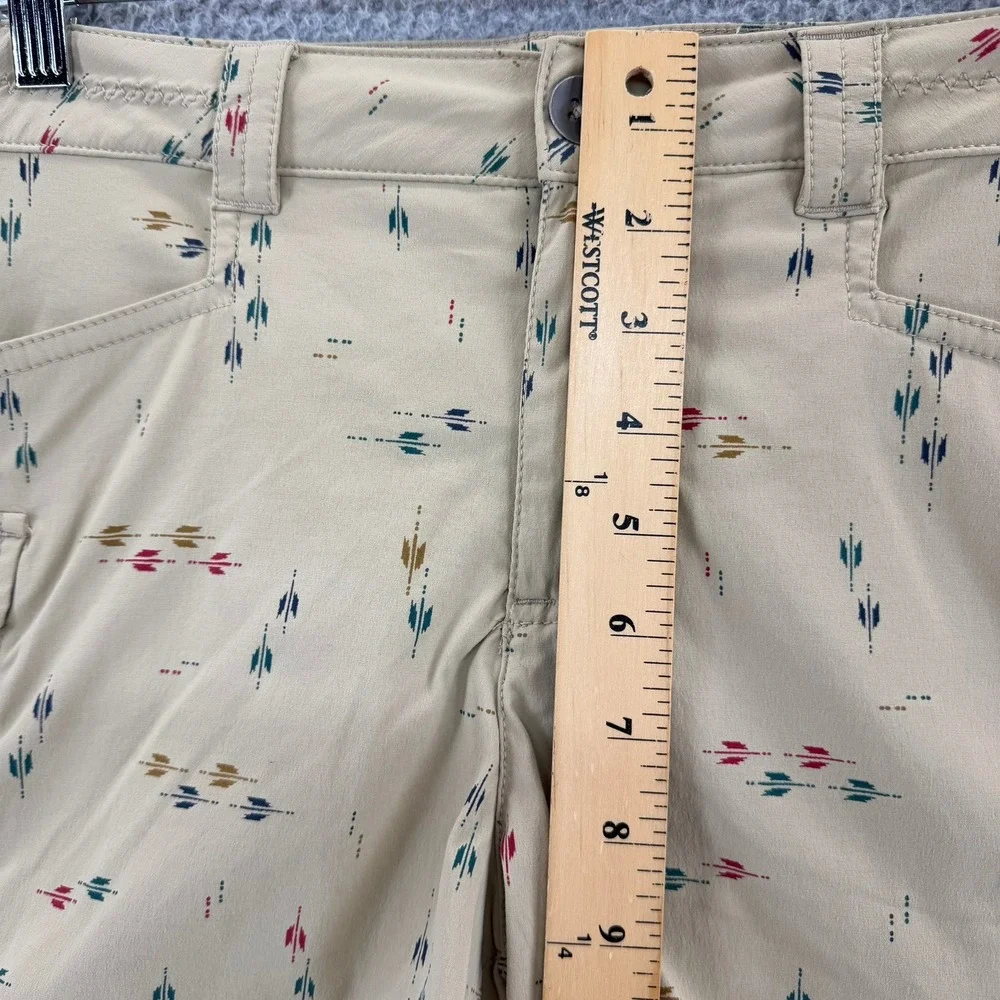 Eddie Bauer Travex Shorts Womens 6 Tan Arrow Print Hiking Outdoor Cargo Stretch